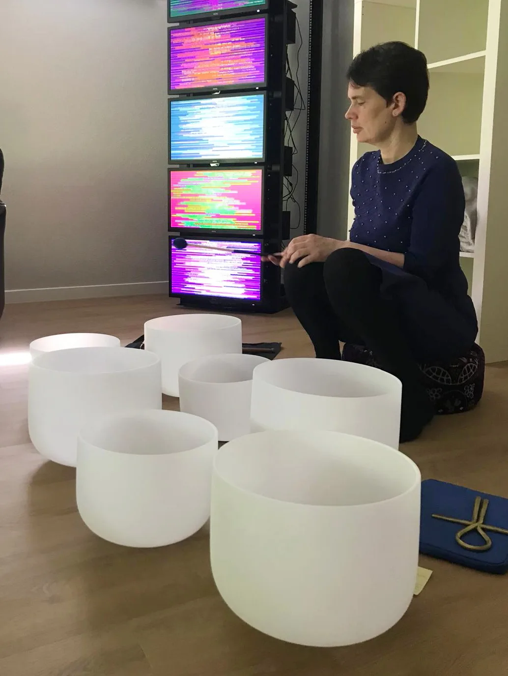Kristal Soundhealing ceremonie met kristallen klankschalen voor groepsheling en bewustzijnsverruiming